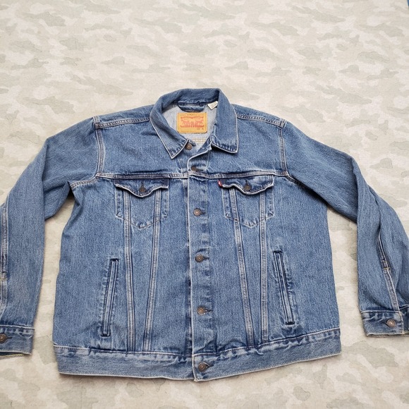 Levi's Other - Levi's Trucker Jacket Mens XL Blue Type 3 Denim Medium Wash